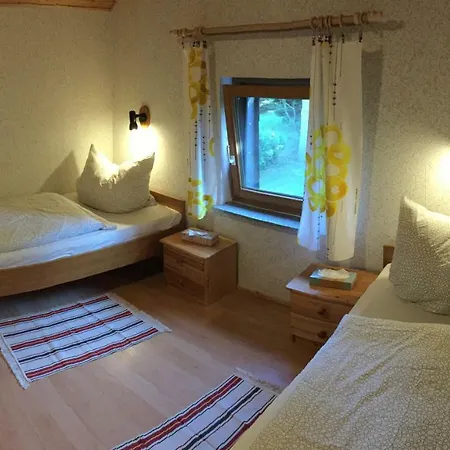 Waldidyll Laerz - Mit Kamin, Sauna Und Grossem Grundstueck Mirow